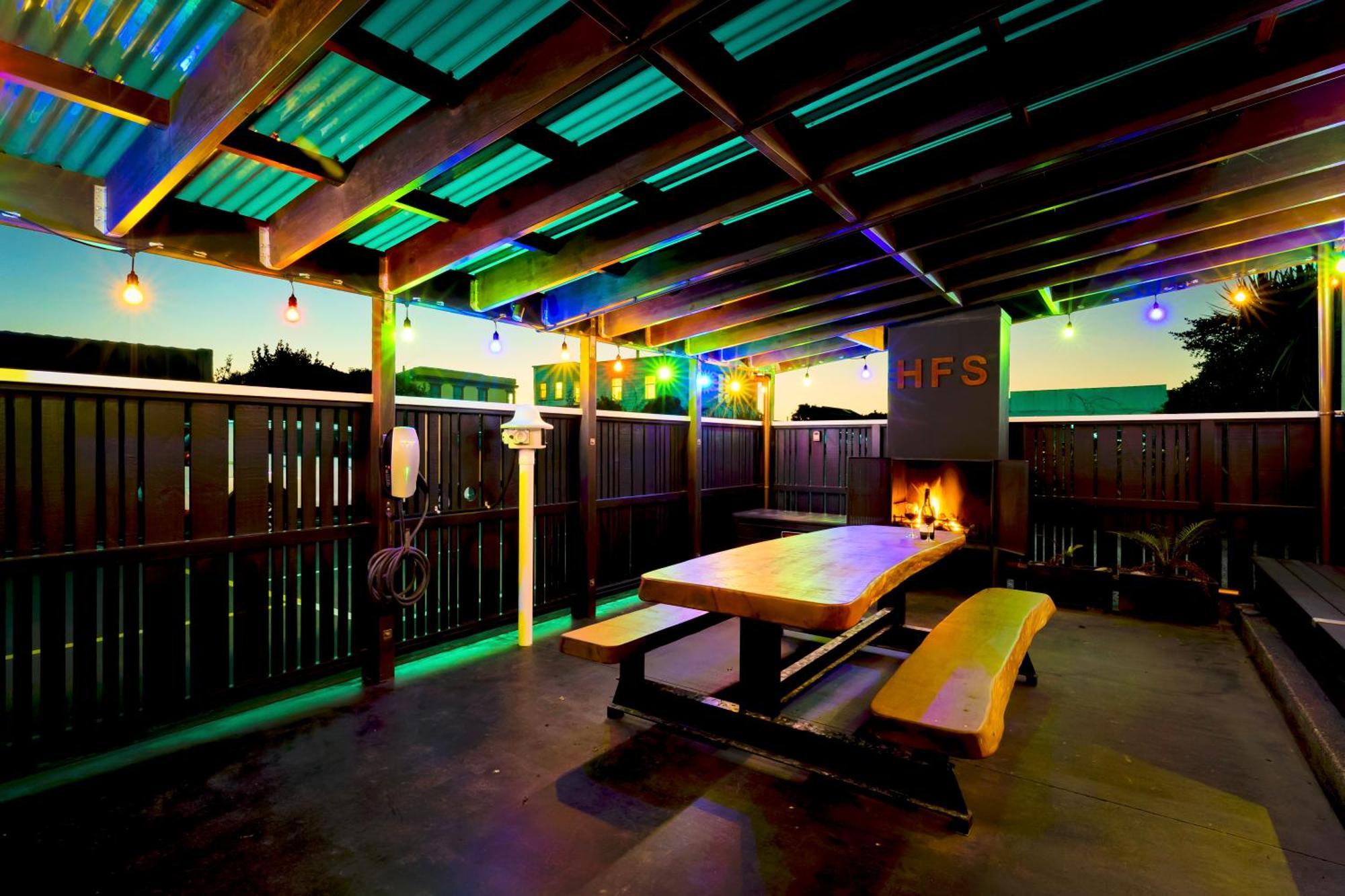 Hokitika Fire Station Boutique Accommodation Exterior photo